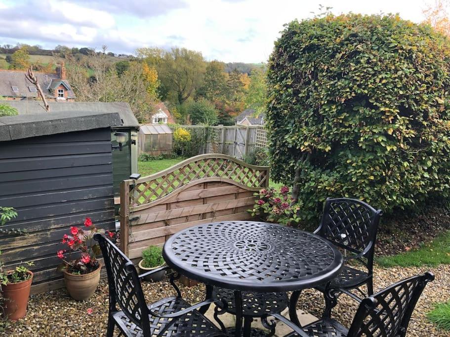Hideaway Between Coast And Moors In A Beautiful Village Apartment Sleights Eksteriør bilde